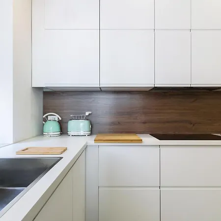 Canguroproperties - Arco Della Pace Apartman *